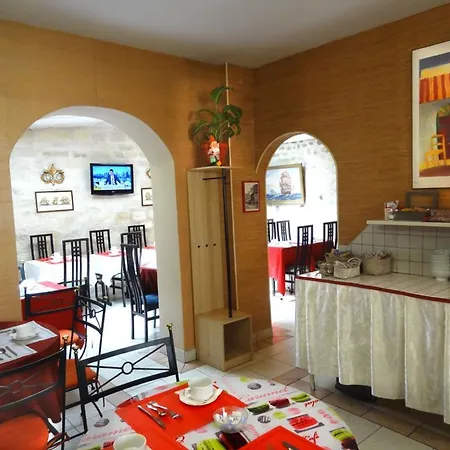 Du Maine Hotel 2*